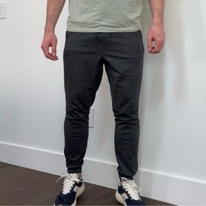 Lululemon Intent Jogger Dark Gray Men’s Size Medium